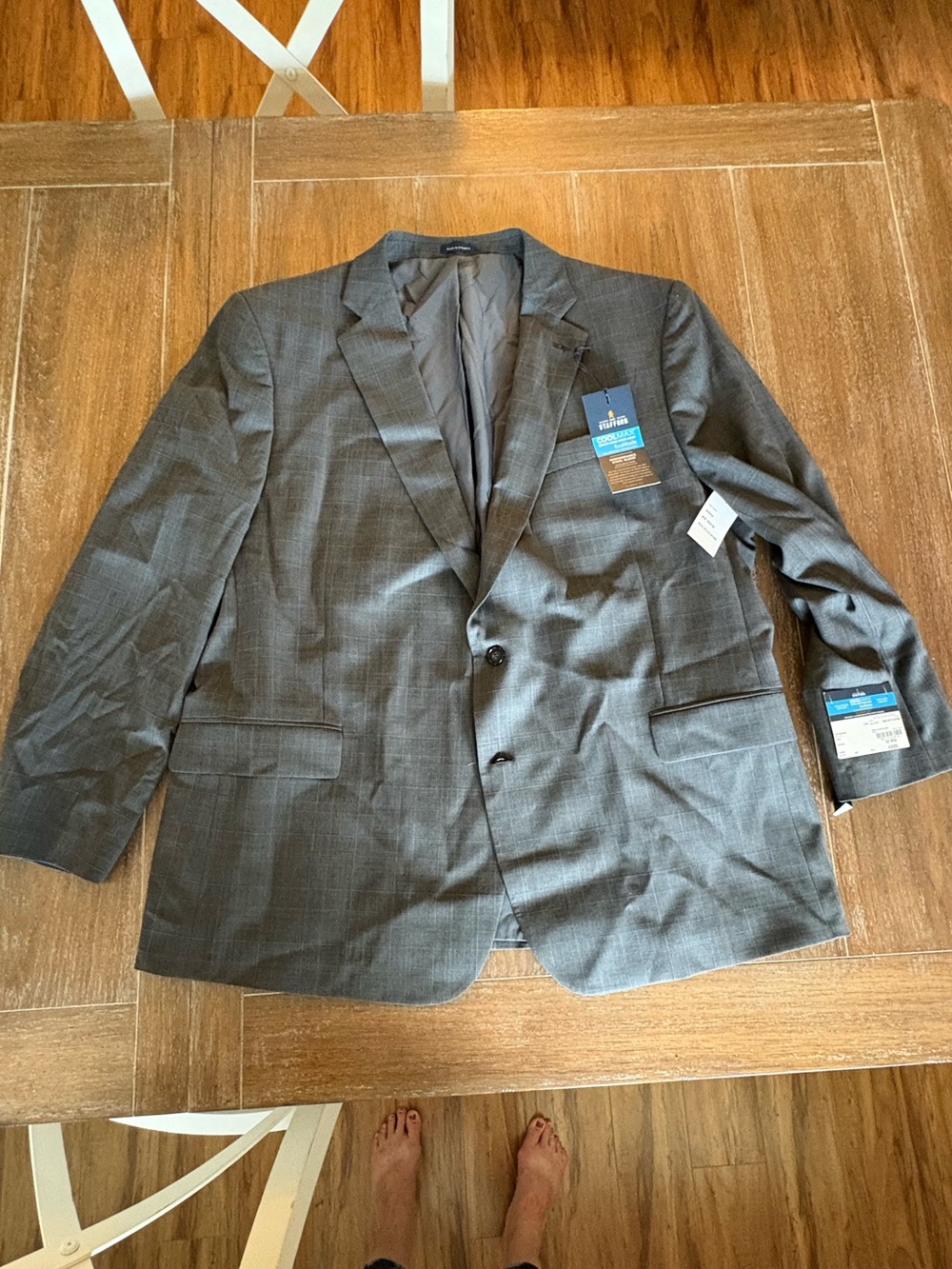 Stafford Men's Gray Plaid Two-Button Blazer